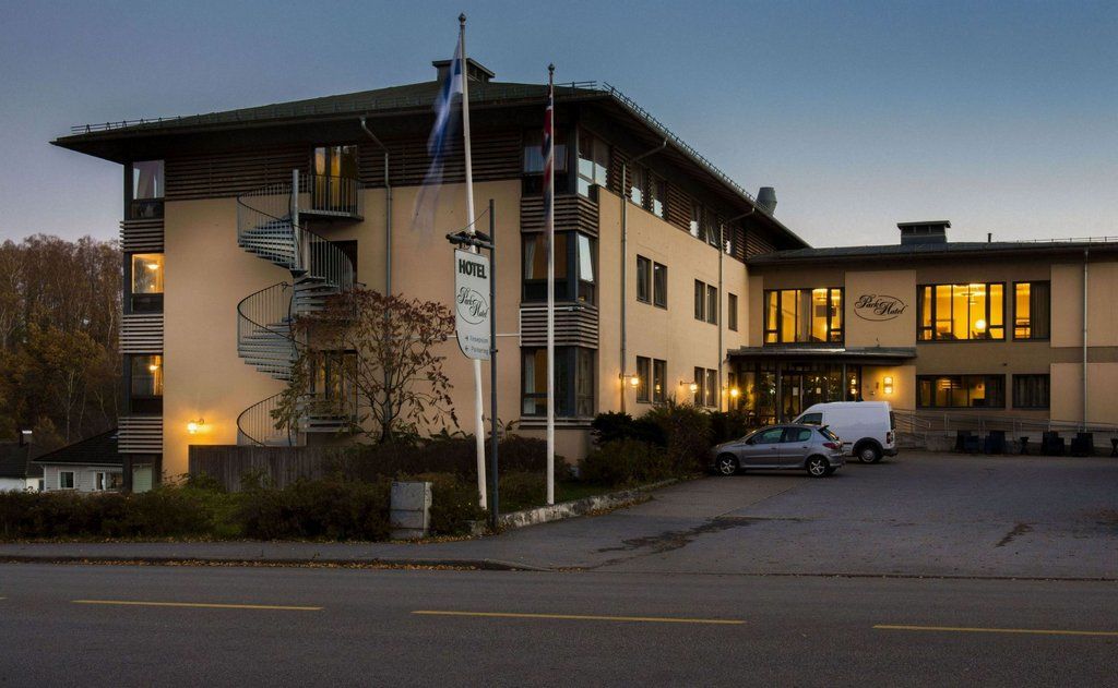 Home Hotel Park ハルデン エクステリア 写真